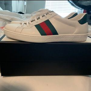 Men’s Gucci Sneaker size 11